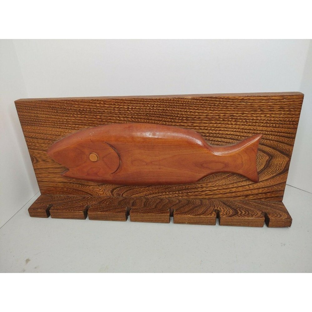Vintage Wood Carved Fishing Pole Wall Mount 6 Rod